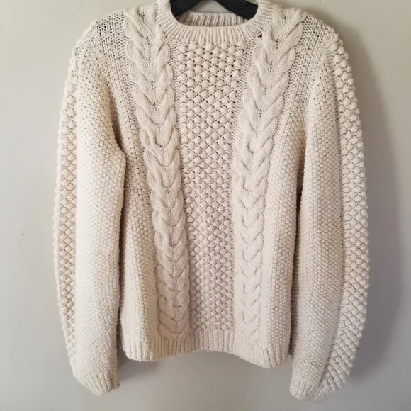 Vintage Cream Cable Knit Sweater - Picture 3 of 11